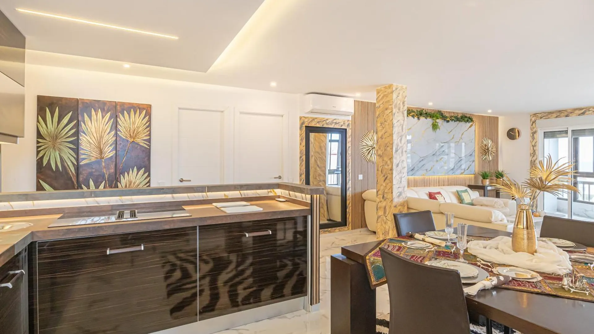 Lepanto Center Marbella 100M Of Beach - Happy Rentals